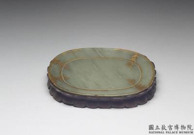 图片[2]-Jade oval plate decorated using the gold paste painting technique, India-China Archive